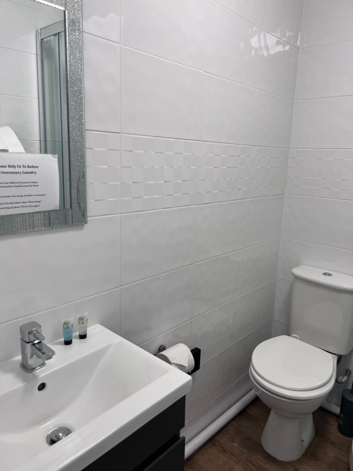 The Crown Hotel Corwen Bagian luar foto