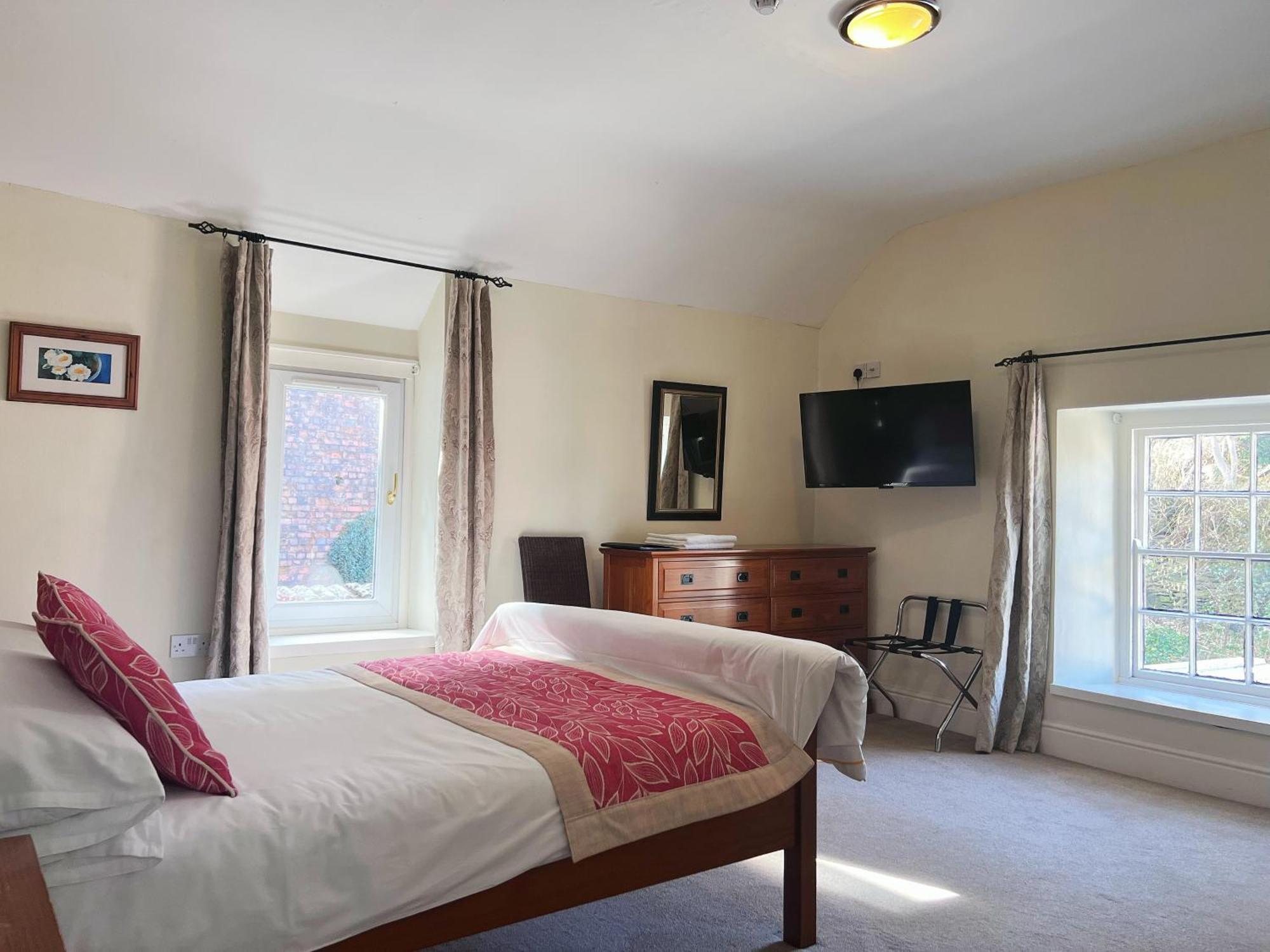 The Crown Hotel Corwen Bagian luar foto