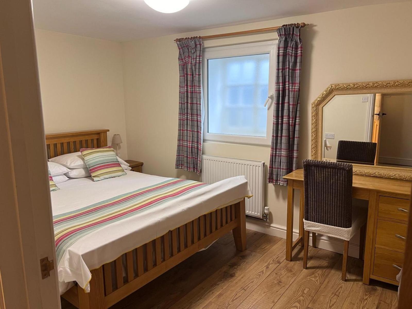 The Crown Hotel Corwen Bagian luar foto