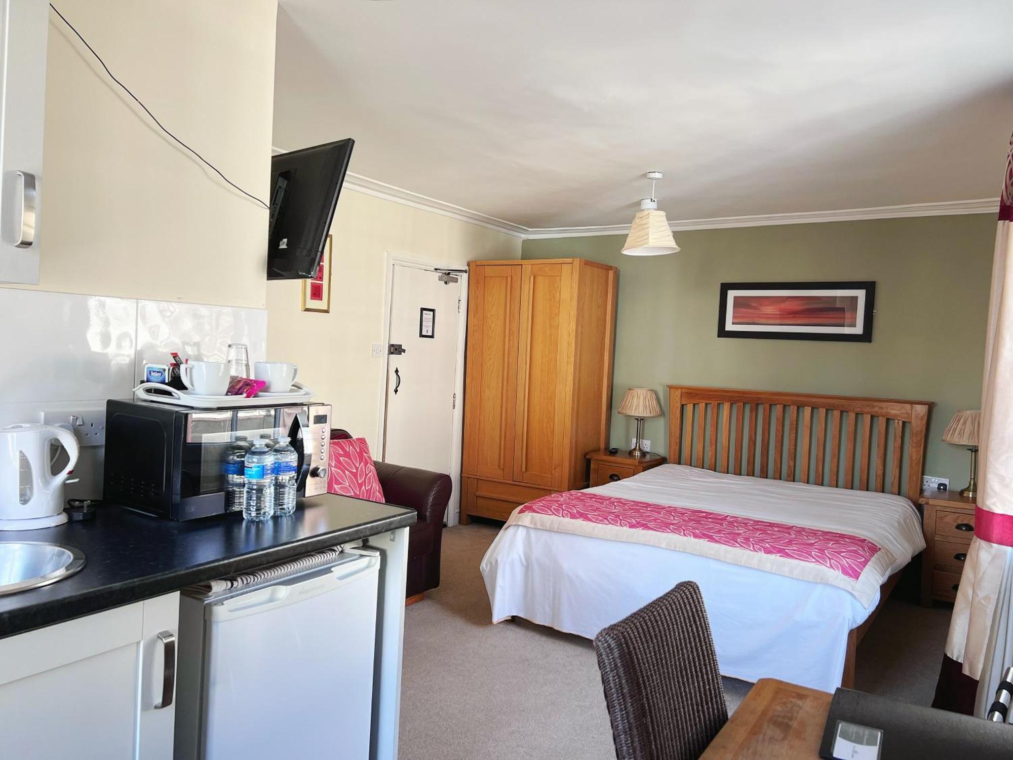 The Crown Hotel Corwen Bagian luar foto